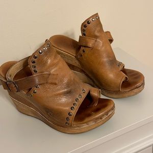 Bedstu Joann Stud Wedges